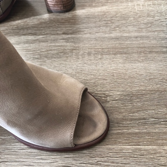 Caslon Peep Toe Heels / Sandals - Picture 7 of 12